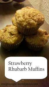 starwberry rhubarb muffins